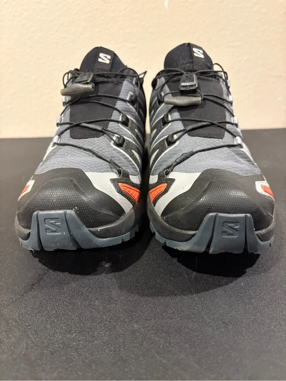 Salomon XA PRO 3D V9 GTX GORE-TEX  Trail Hiking Shoes Men’s Sz 8 Fast Shipping